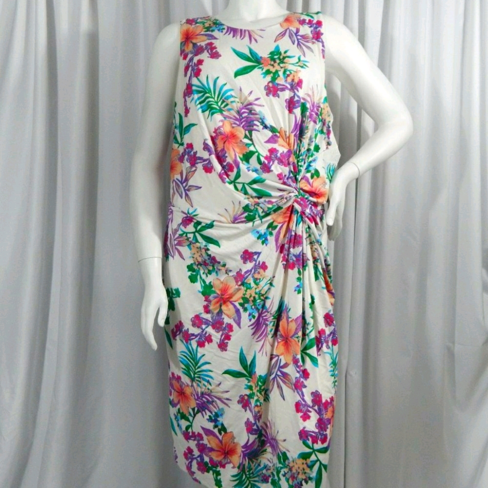 NWOT Stretchy Knotted Floral Dress ~ Size 22/24